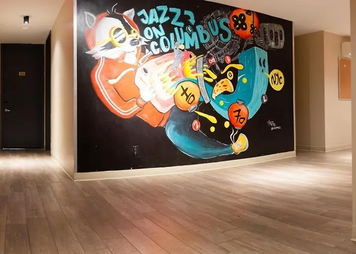 Jazz On Columbus Circle Hostel